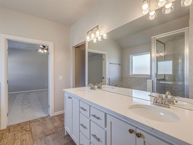 9757 Country Side Lane, Guthrie, OK 73044