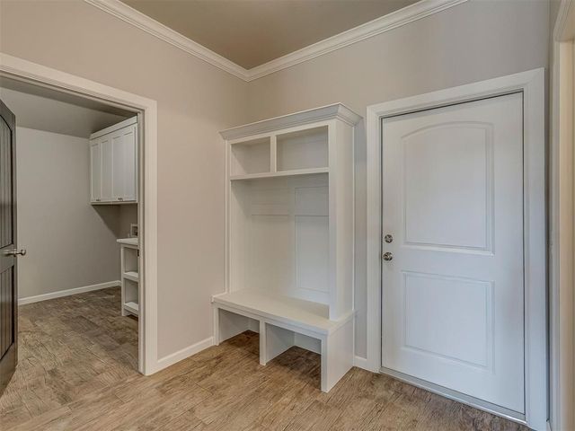 9757 Country Side Lane, Guthrie, OK 73044