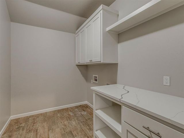 9757 Country Side Lane, Guthrie, OK 73044