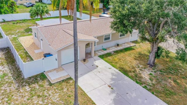 2918 46TH AVENUE S, St Petersburg, FL 33712