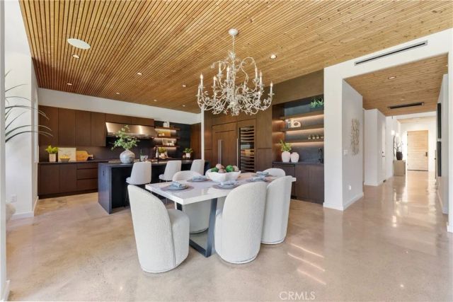 12123 Iowa, Los Angeles, CA 90025