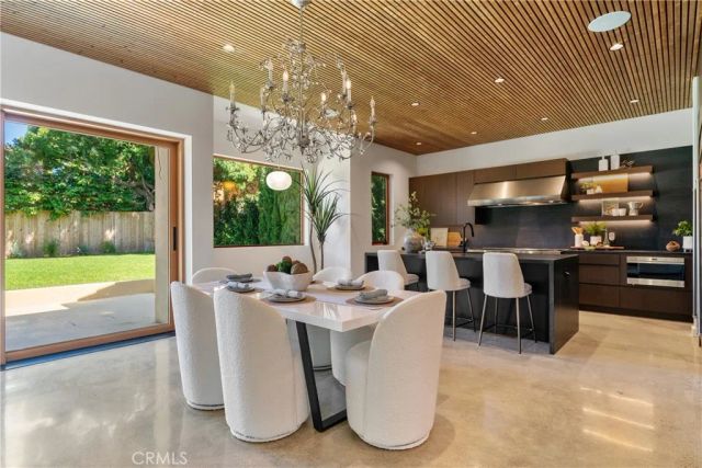 12123 Iowa, Los Angeles, CA 90025