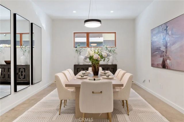 12123 Iowa, Los Angeles, CA 90025