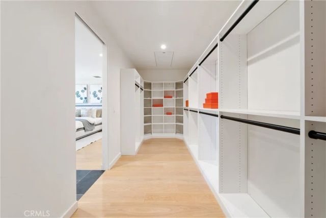 12123 Iowa, Los Angeles, CA 90025