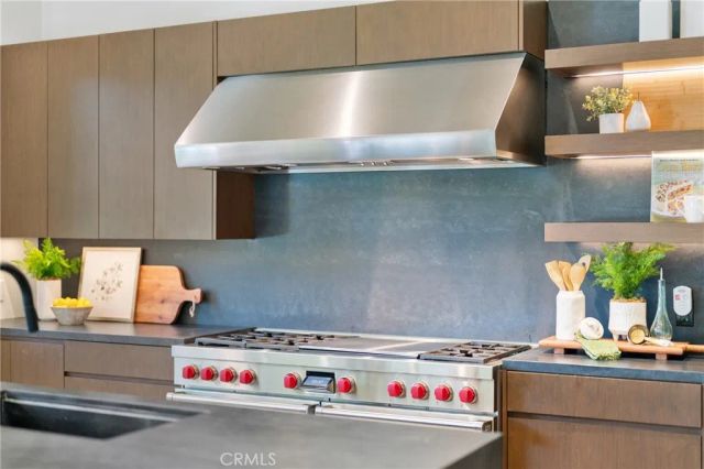 12123 Iowa, Los Angeles, CA 90025