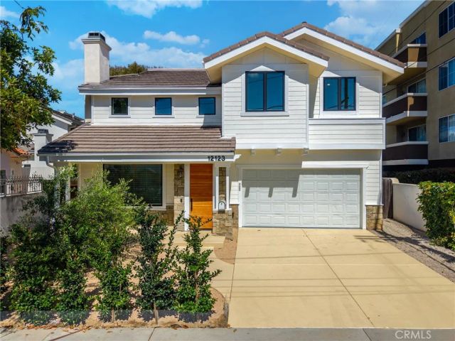 12123 Iowa, Los Angeles, CA 90025