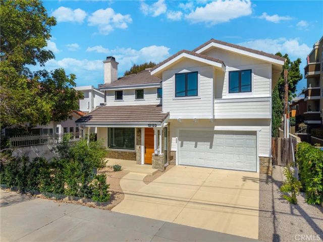 12123 Iowa, Los Angeles, CA 90025