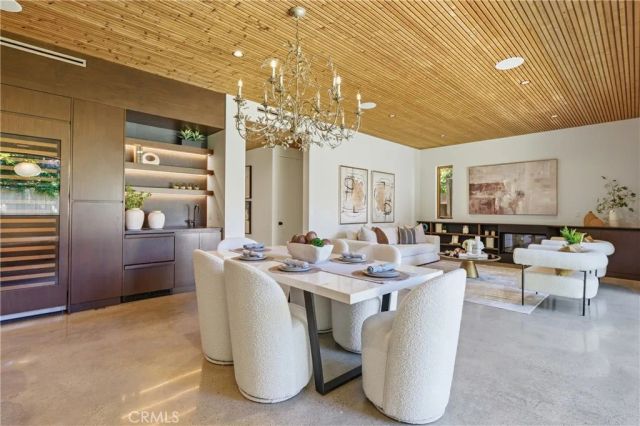 12123 Iowa, Los Angeles, CA 90025