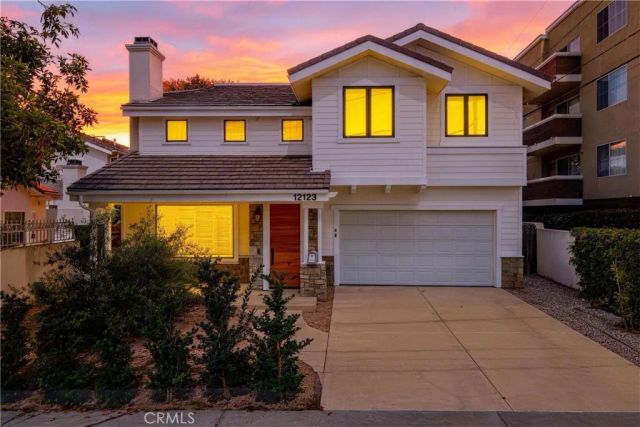 12123 Iowa, Los Angeles, CA 90025