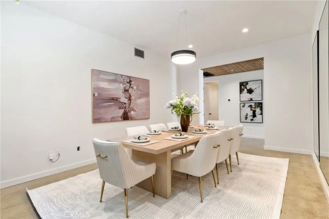 12123 Iowa, Los Angeles, CA 90025