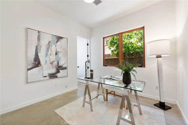 12123 Iowa, Los Angeles, CA 90025