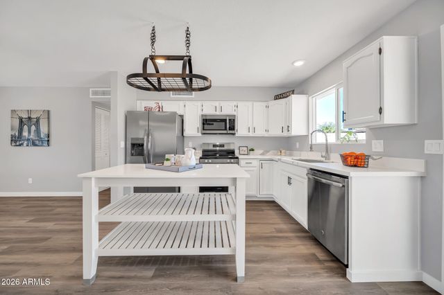 18415 N 33RD Avenue, Phoenix, AZ 85053