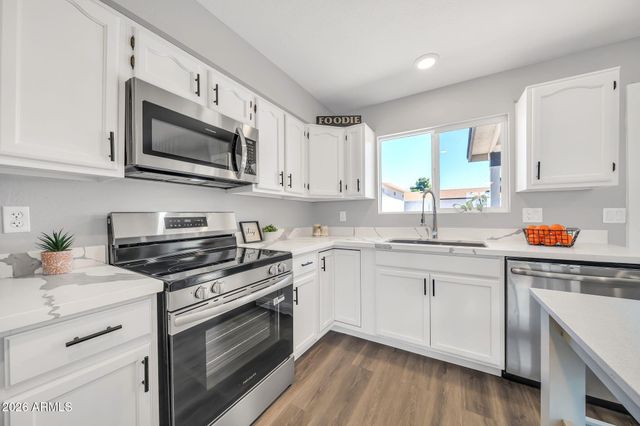 18415 N 33RD Avenue, Phoenix, AZ 85053