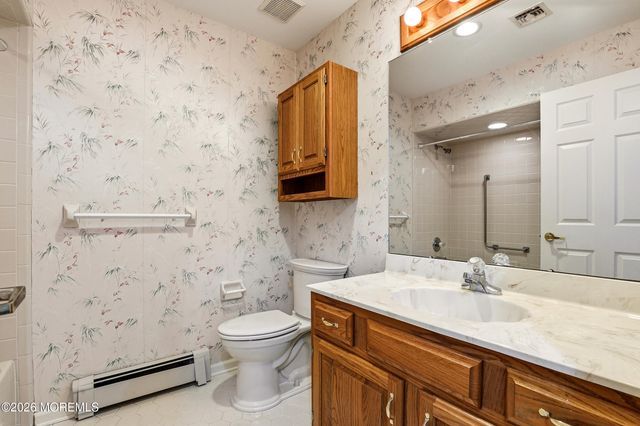 1925 Kwansan Court, Toms River, NJ 08755