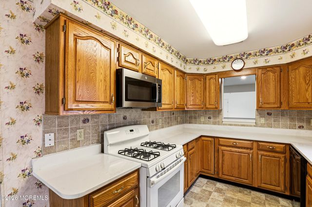 1925 Kwansan Court, Toms River, NJ 08755
