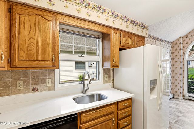 1925 Kwansan Court, Toms River, NJ 08755