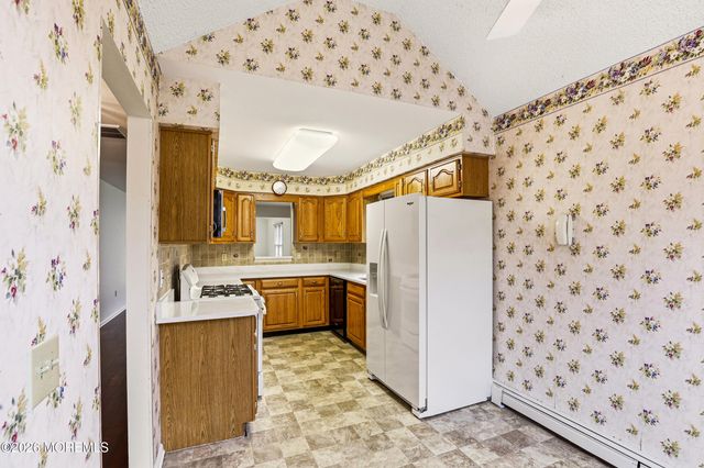 1925 Kwansan Court, Toms River, NJ 08755