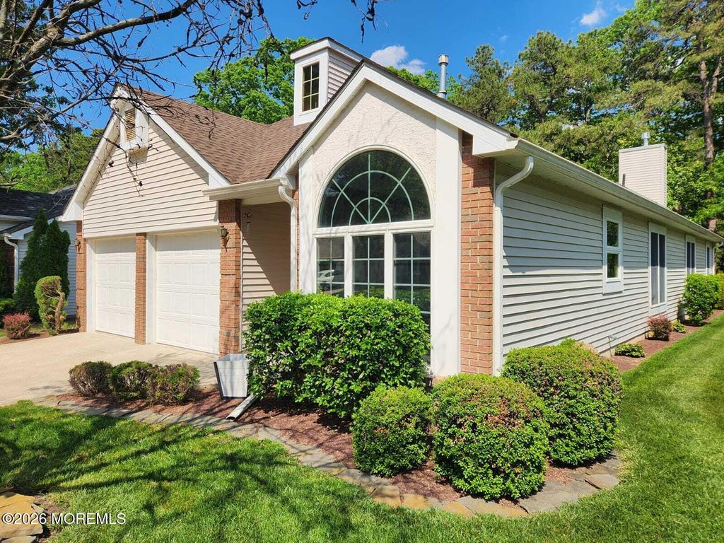 1925 Kwansan Court, Toms River, NJ 08755