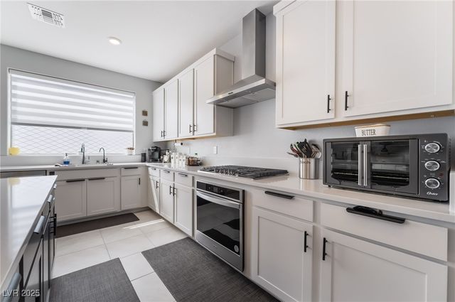 10145 Mystic Falls Drive, Las Vegas, NV 89141