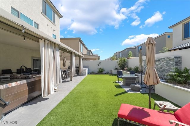 10145 Mystic Falls Drive, Las Vegas, NV 89141