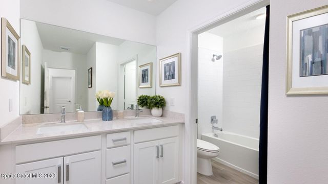 1620 Pantone Way NW, Palm Bay, FL 32907