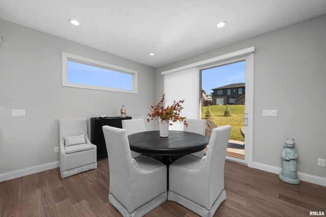 4345 PRESTWICK Court, Bettendorf, IA 52722