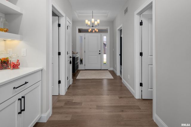 4345 PRESTWICK Court, Bettendorf, IA 52722