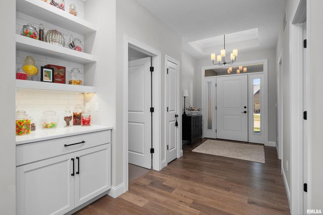 4345 PRESTWICK Court, Bettendorf, IA 52722