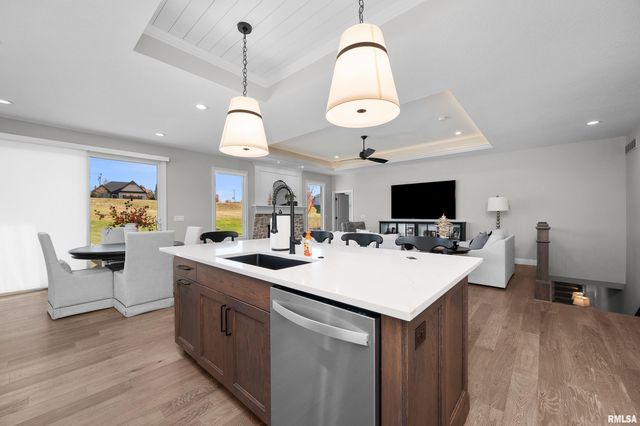 4345 PRESTWICK Court, Bettendorf, IA 52722