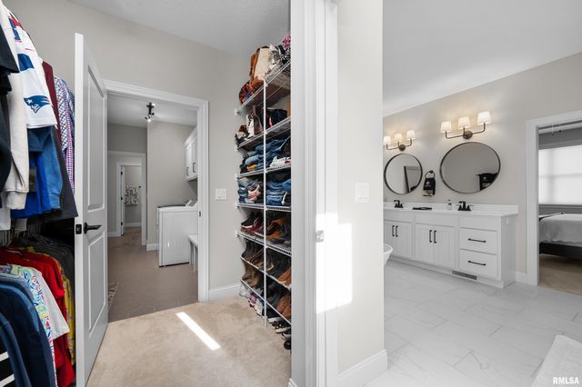 4345 PRESTWICK Court, Bettendorf, IA 52722