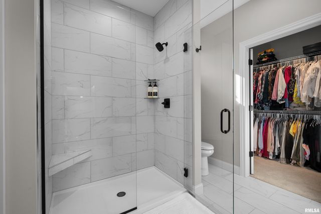 4345 PRESTWICK Court, Bettendorf, IA 52722