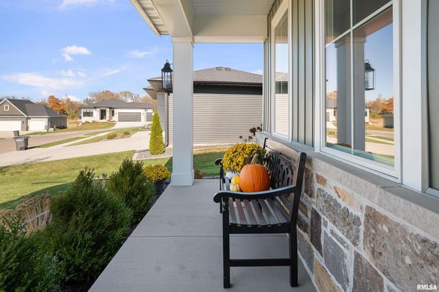 4345 PRESTWICK Court, Bettendorf, IA 52722