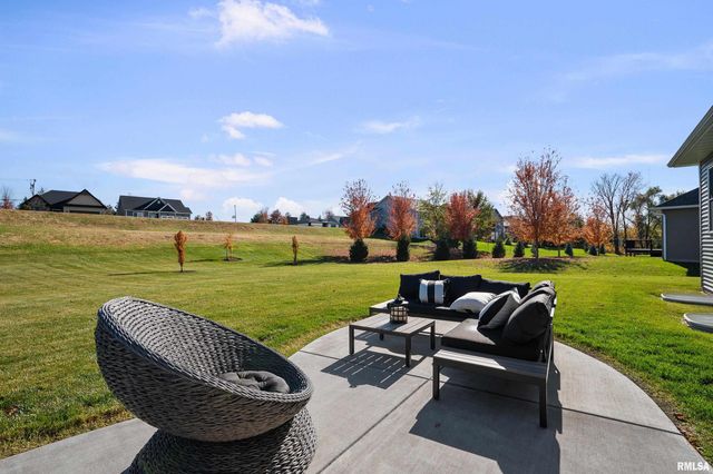 4345 PRESTWICK Court, Bettendorf, IA 52722