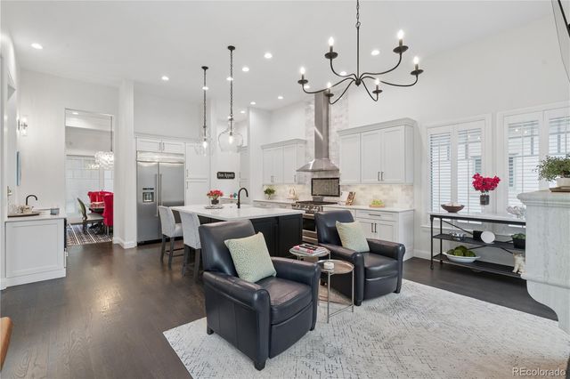 12 Sommerset Circle, Greenwood Village, CO 80111