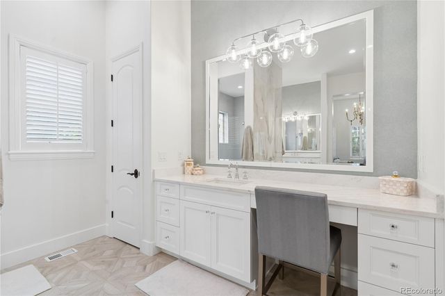 12 Sommerset Circle, Greenwood Village, CO 80111