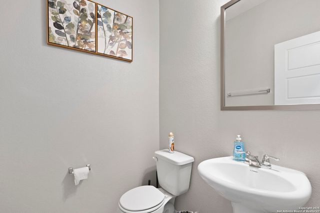 2318 THEMIS WAY, San Antonio, TX 78245