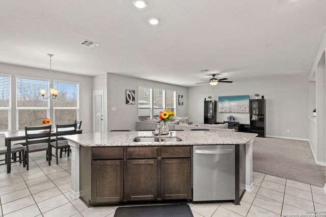 2318 THEMIS WAY, San Antonio, TX 78245