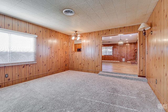 6212 Friant Drive, Bakersfield, CA 93309