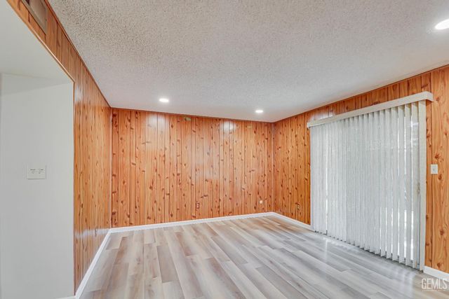 6212 Friant Drive, Bakersfield, CA 93309