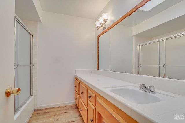 6212 Friant Drive, Bakersfield, CA 93309