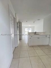 1613 NW 16th Ave 203, Miami, FL 33125