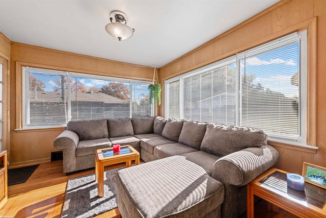 25920 Little Mack Avenue, Saint Clair Shores, MI 48081