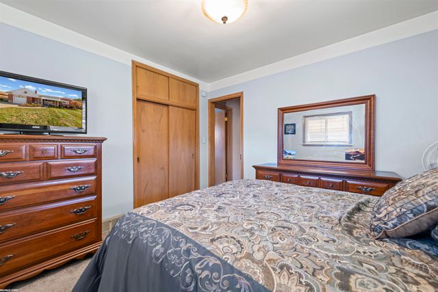 25920 Little Mack Avenue, Saint Clair Shores, MI 48081