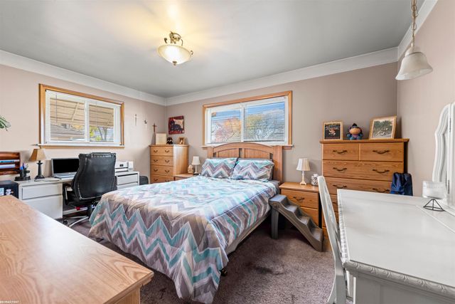 25920 Little Mack Avenue, Saint Clair Shores, MI 48081