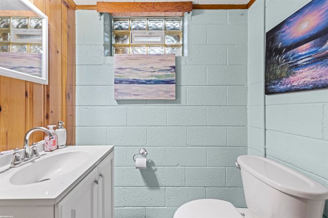 25920 Little Mack Avenue, Saint Clair Shores, MI 48081