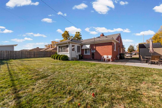 25920 Little Mack Avenue, Saint Clair Shores, MI 48081