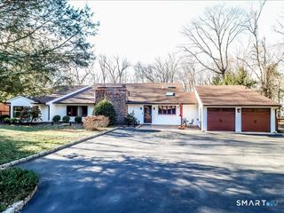 106 East Hunting Ridge Road, Stamford, CT 06903