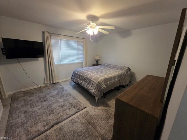 1032 Willow Green DR, Newport News, VA 23602