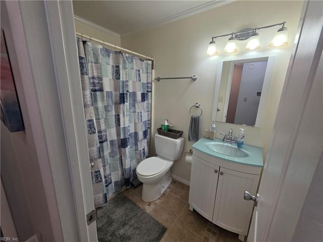 1032 Willow Green DR, Newport News, VA 23602