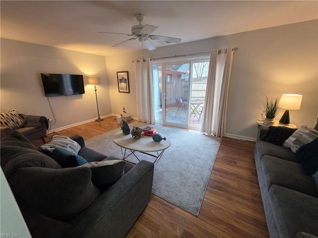 1032 Willow Green DR, Newport News, VA 23602